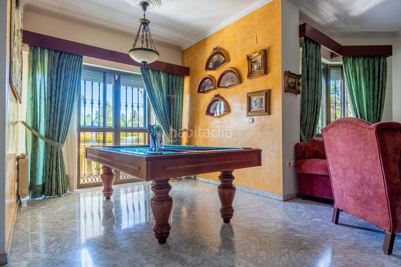 Foto 267d8f7b-0c6c-48cc-85b2-e056adf87035. Chalet  con piscina en Las Almenas Tomares