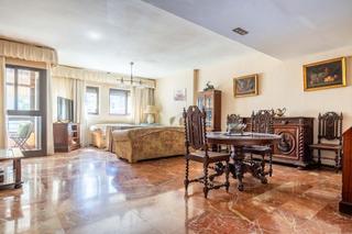 Appartement  Calle virgen del aguila. Pisazo en los remedios, con garaje y trastero