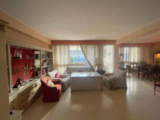 Piso  Calle levies. Fantástica vivienda en el casco histórico.