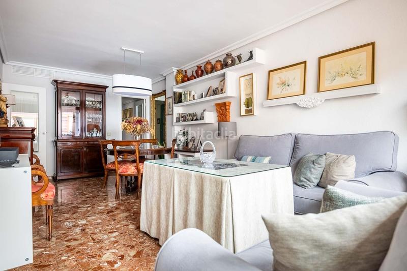 Foto d7893f03-2ba6-49d6-84ad-042e42ab3213. Flat in Triana Oeste Sevilla