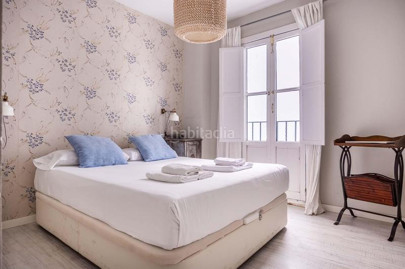 Foto 1c2bc952-b2c6-44fd-b3b9-76d6c76e02fa. Pis a calle calle del vidrio a San Bartolomé Sevilla