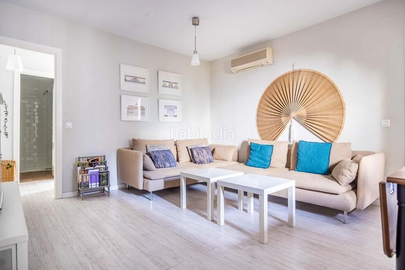 Foto 2b2aa991-2f82-4a20-b38d-c67f0cffd0c9. Pis a calle calle del vidrio a San Bartolomé Sevilla