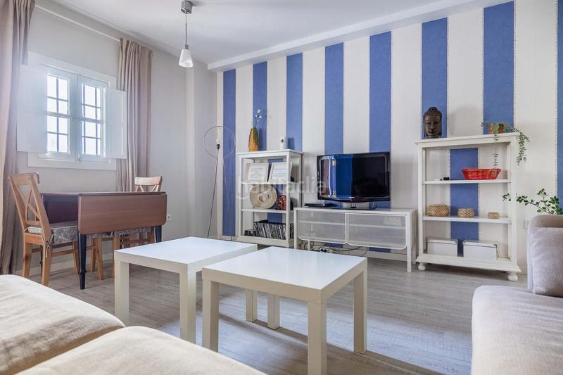 Foto a362036b-ec1f-4491-95ee-502f58b67331. Pis a calle calle del vidrio a San Bartolomé Sevilla