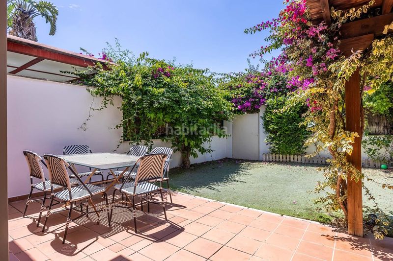 Foto f136a469-3a37-4688-84cc-11b463fd13b8. Casa adossada amb calefacció aparcament piscina a Alcalá de Guadaira