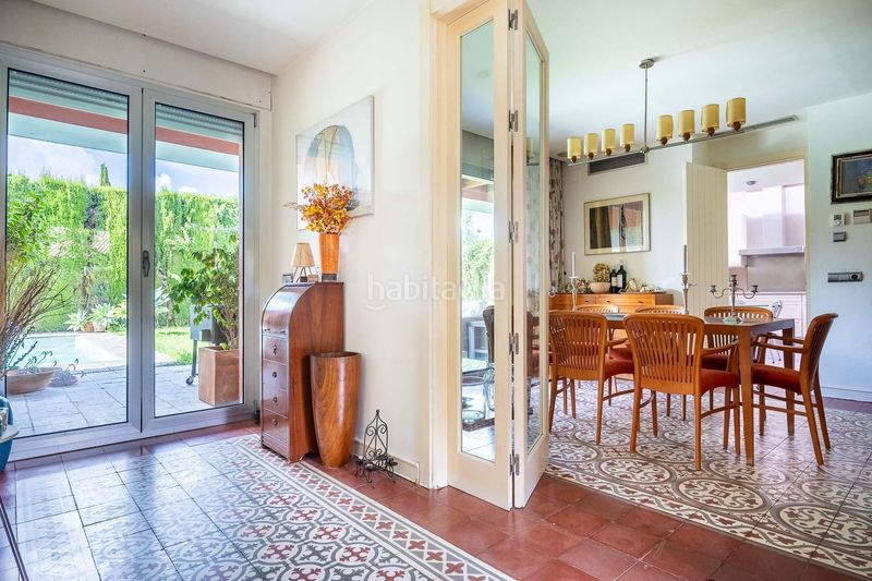 Foto 00a85e93-cd20-4c7b-8a0c-f739de92c076. Chalet en Valencina de la Concepción