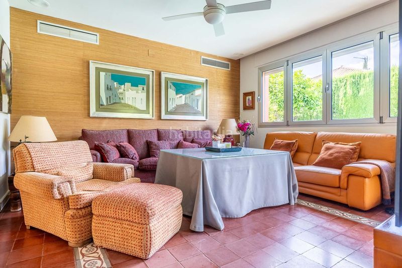 Foto 853d9084-99c3-4d2a-be8c-c642e2661e77. Chalet en Valencina de la Concepción