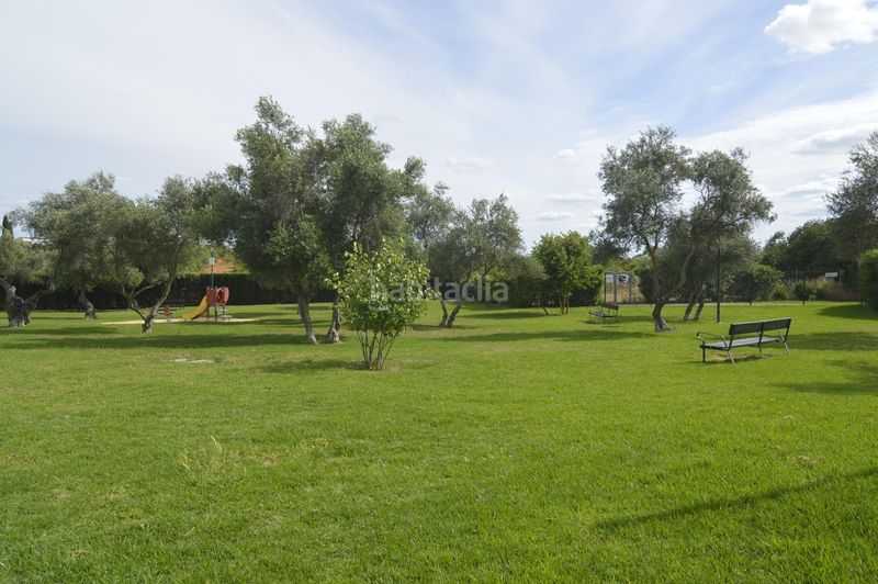 Foto 4eb7d7c7-c1c3-4829-8aae-ab2a75b5b3d1. Chalet with parking pool in El Zaudín - Club de Golf Bormujos