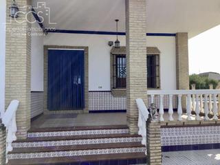 Masia en Pilas. Venta de finca rural de 2.524 m2 de terreno con casa de 144 m2 c