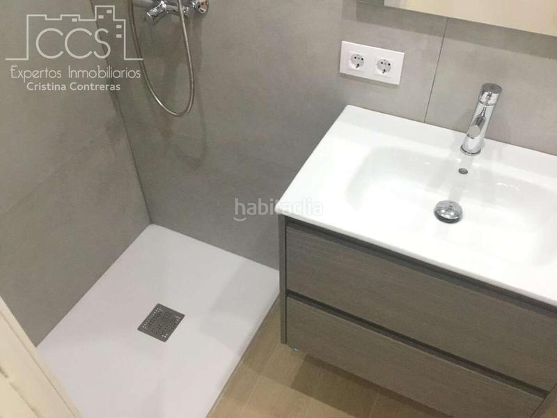 Foto bdd84c98-d931-4732-aad0-d6310a462300. Piccolo appartamento con parcheggio in Barrio del Nervión Sevilla