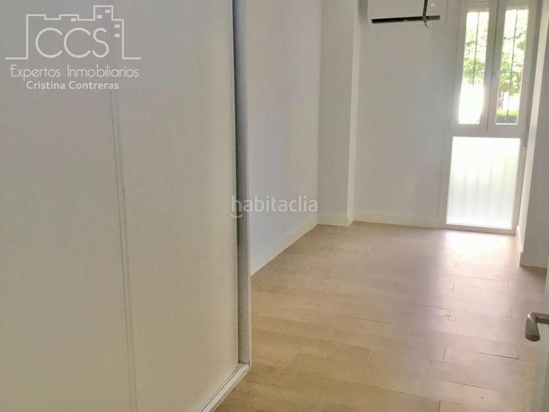 Foto d42a0546-1628-4ea8-bf34-fed6925b9028. Piccolo appartamento con parcheggio in Barrio del Nervión Sevilla