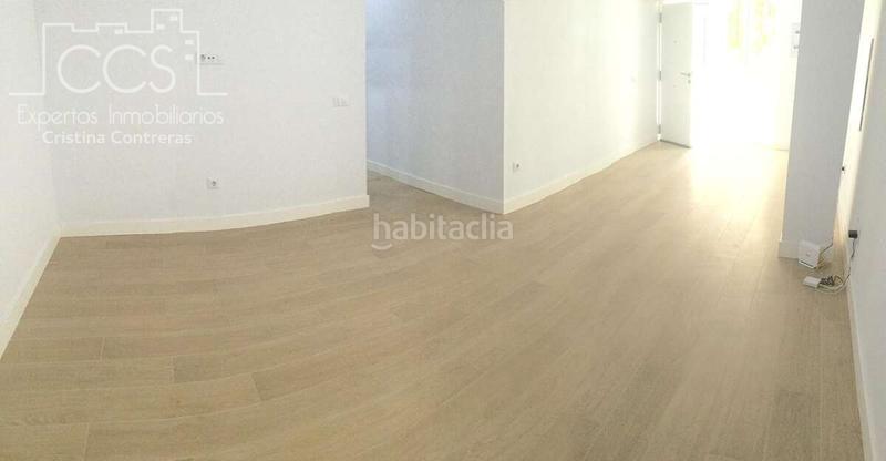 Foto fdbd0b69-b505-4bdd-bc95-5090d2d1d530. Piccolo appartamento con parcheggio in Barrio del Nervión Sevilla
