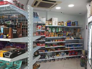 Traspàs Local Comercial a Arenal - Museo. Traspaso de local minimarket  de 80m2 en el centro de sevilla