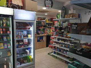 Transfer Business premise in Arenal - Museo. Traspaso de minimarket en pleno centro de sevilla  negocio en fu