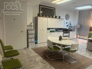 Miete Büro in La Buhaira. Alquiler de oficina de 60m2  en edificio muy conocido de sevilla