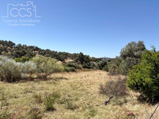 Masia a Castillo de las Guardas (El). Venta de finca  de 22.902 m2 de superficie con 2 casas, luz y po