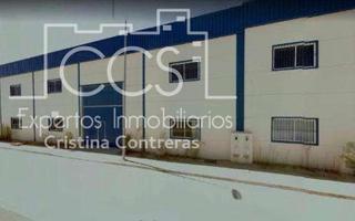 Bâtiment à usage industriel à Aznalcóllar. Venta de 4 naves industriales de 300m2 cada una, unidas con un t