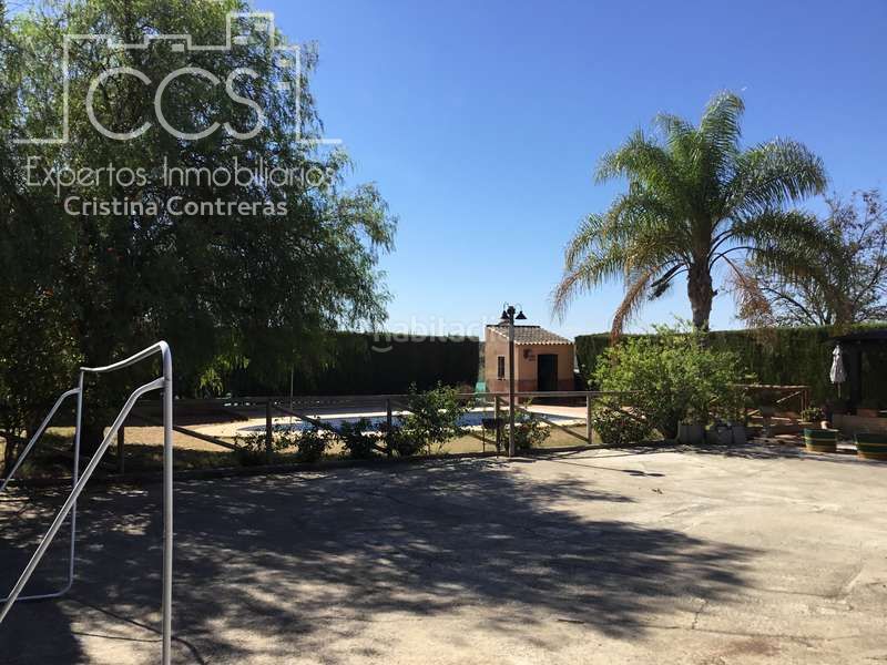 Foto d08a9dd4-d1ff-4297-b77c-be162f044100. Masia amb aparcament piscina a Aznalcázar