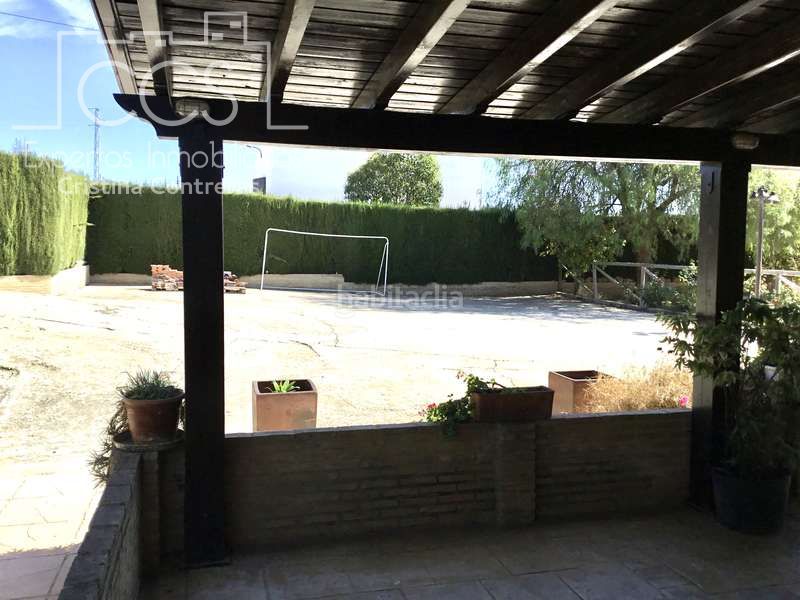 Foto e20ff01a-cc2e-4e8f-aff9-6153f31a17ff. Masia amb aparcament piscina a Aznalcázar