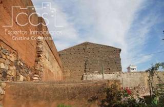 Maison à Casco Antiguo. Venta de casa independiente en el barrio antiguo de cáceres