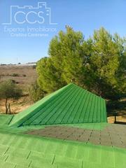 Masia en Rociana del Condado. Venta de finca de 12.285 m2 de terreno con casa de madera de  85
