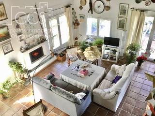 Masia en Pilas. Venta de finca de  14.256 m2  de terreno y una casa de 213 m2 co