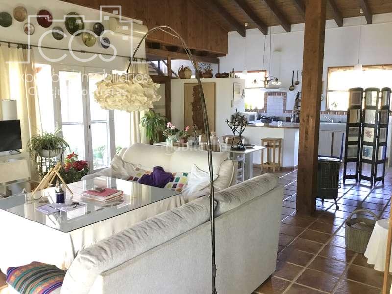 Foto 2132dd25-3679-4ecb-8391-a50bbf881169. Masía venta de finca de olivos de 14.256 m2 con construcción de 212 m2, alberca y arboledas varias . en Pilas