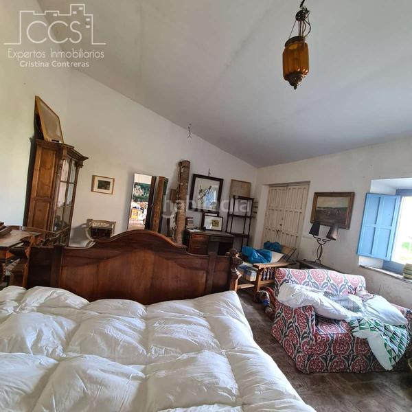 Foto c5fce713-f8ad-41d5-a2eb-a7d90ac668ab. Masía venta de finca de 4.236 m2 de terreno con 4 construcciones en total de 950,75 m2 en sevilla en Huévar