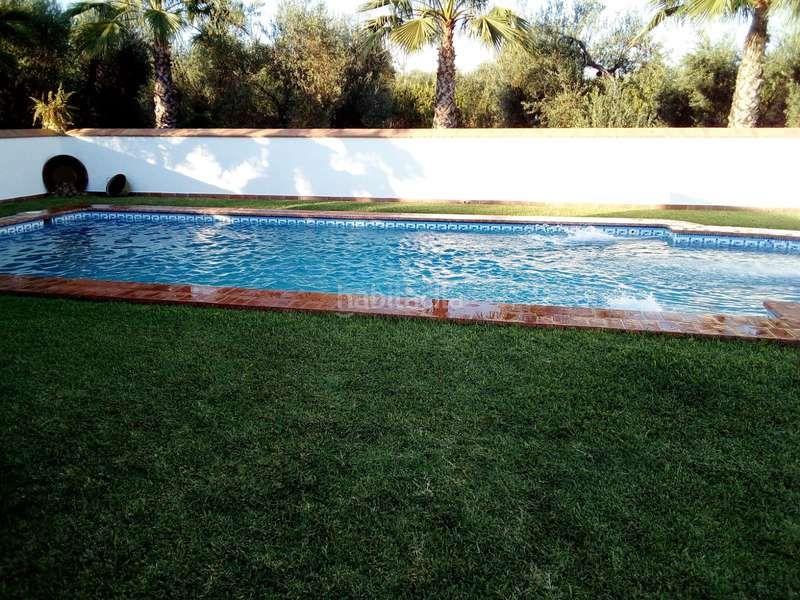 Foto 47f83c9c-723d-4892-b27a-a494b9f4e6e6. Masia amb piscina a Pilas