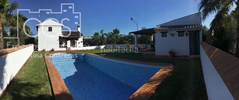Foto 4ebf3e29-aabd-4f5c-80a2-e4055720f00b. Masia amb piscina a Pilas