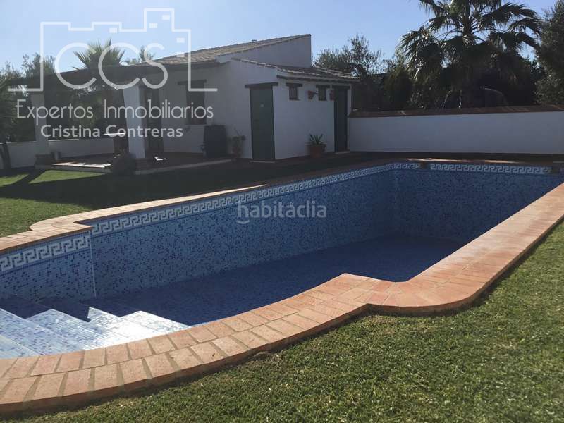 Foto d3b9ffdb-3e5a-4c8a-a302-2b080985cc08. Masia amb piscina a Pilas
