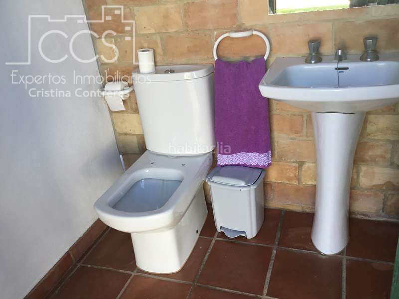 Foto fe1763a1-bcf3-4072-b27d-92aea90b8d21. Masia amb piscina a Pilas