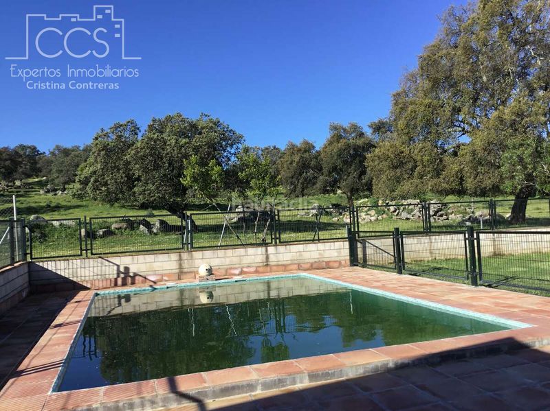 Foto 0a9353b0-f531-4835-b19d-110c971a78ae. Masia amb piscina a Pedroso (El)