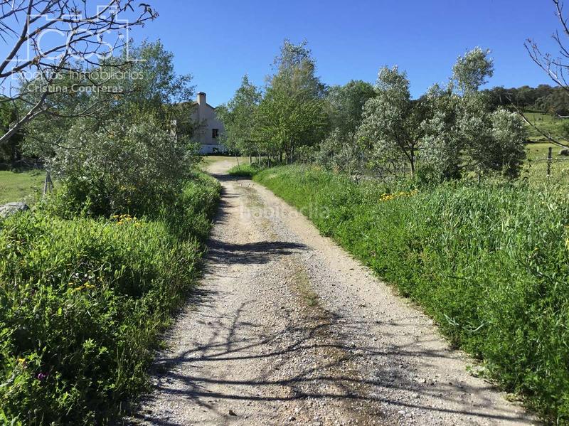 Foto ea04c1c0-85db-4be5-b484-76a9b576c606. Casale con piscina in Pedroso (El)