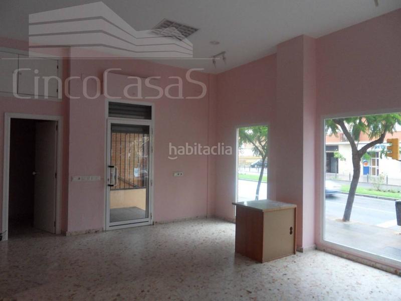 Foto 5fba1a8f-1800-4668-9103-8e94bf0e5944. Local comercial a Nuevo Parque - Los Rosales - Tráfico Pesado Huelva
