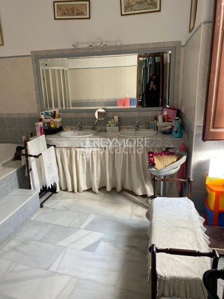 Foto 87950e8a-2098-42dd-944b-8466efae67e1. Casa zona ayuntamiento en Centro Córdoba