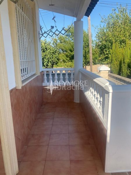 Foto 1e31c840-8a38-4d9c-8f19-8c30a4dedb5d. Xalet amb calefacció aparcament piscina a El Higuerón Córdoba