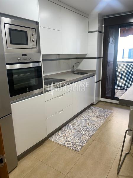 Foto b37ddb5c-b28a-4402-923a-a4d86382c753. Rent flat with heating parking in Huerta de la Reina - Trassierra Córdoba