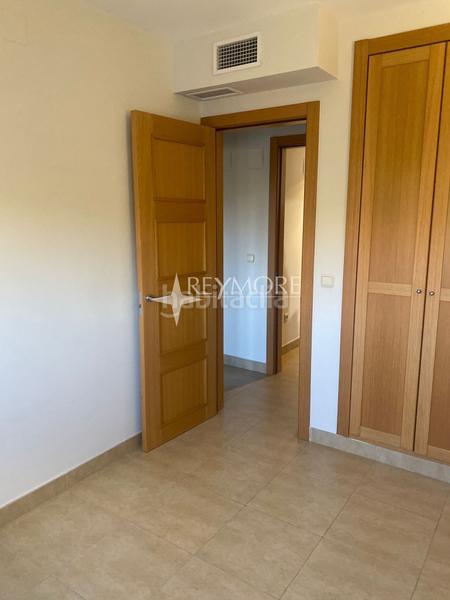 Foto df8bb33d-c105-4759-8cc0-18995b319113. Rent flat with heating parking in Huerta de la Reina - Trassierra Córdoba