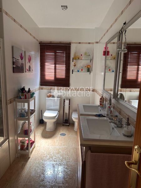 Foto abfc4025-3a06-46a7-a27d-59d35fd69a00. Casa amb calefacció aparcament a Victoria (La)