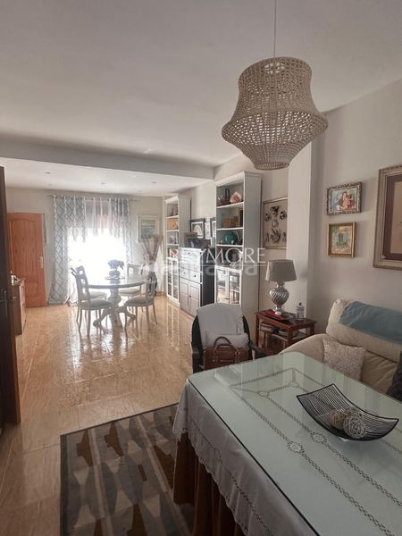 Foto c92be18a-7e14-42f3-9b41-2b8bef2745b4. Casa amb calefacció aparcament a Victoria (La)