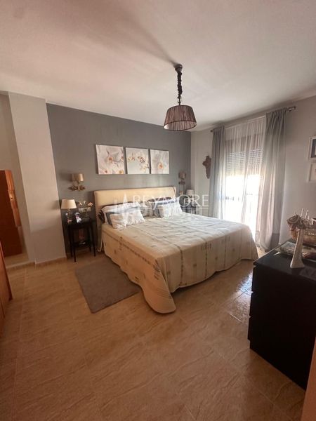 Foto ebc18327-5377-47d1-9d3d-677006497217. Casa amb calefacció aparcament a Victoria (La)