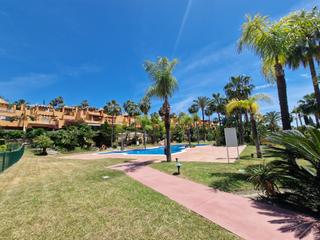 Casa adossada  Vial de cortes. Se vende adosado en el paraiso, benahavís