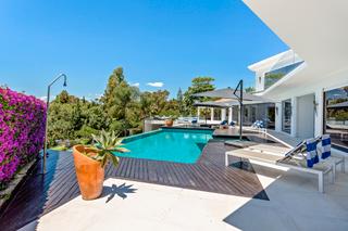 Casa  Avenida 3. Se vende espectacular villa en hacienda las chapas