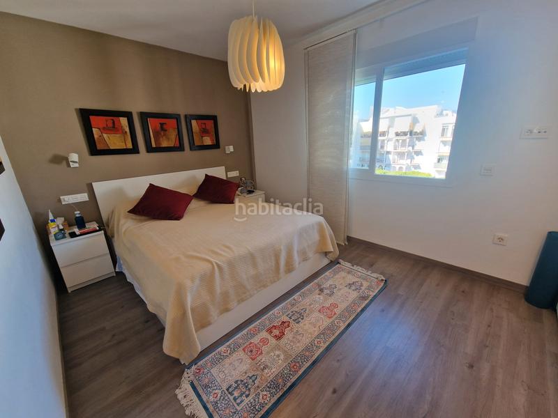 Foto 0dcc4903-aca4-43dd-80e1-acccb49b6963. Piso se vende piso en en puerto de Estepona Estepona