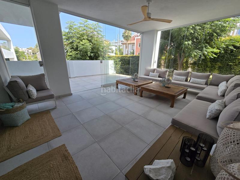 Foto 2369b2e7-5baf-4dd3-a68c-31116e16de16. Piso se vende elegante piso en el paraíso barronal en Estepona