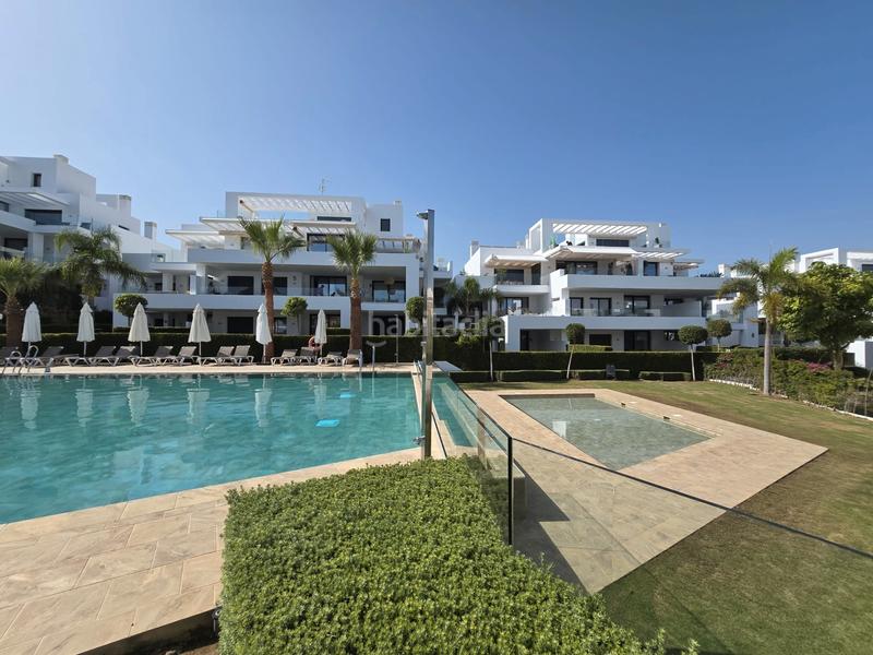 Foto 753b8eb8-642d-4da8-bb04-f29c5476e1ec. Piso se vende elegante piso en el paraíso barronal en Estepona