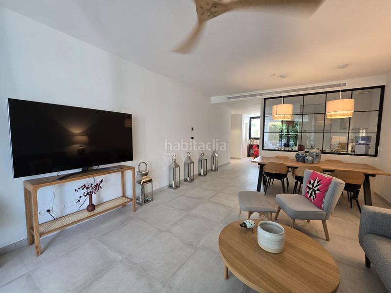 Foto 902f34a1-f1c2-4bd3-8f6d-e0ecf2fe7072. Piso se vende elegante piso en el paraíso barronal en Estepona