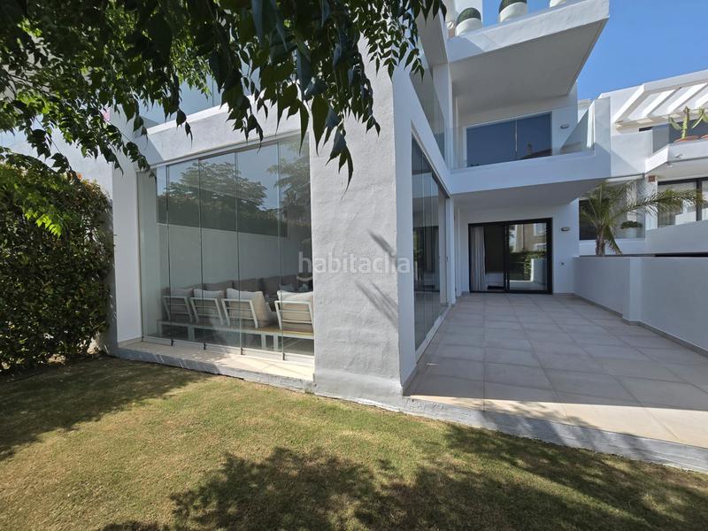 Foto a0fb2be6-e558-42a5-ac57-6274da3e9bc6. Piso se vende elegante piso en el paraíso barronal en Estepona