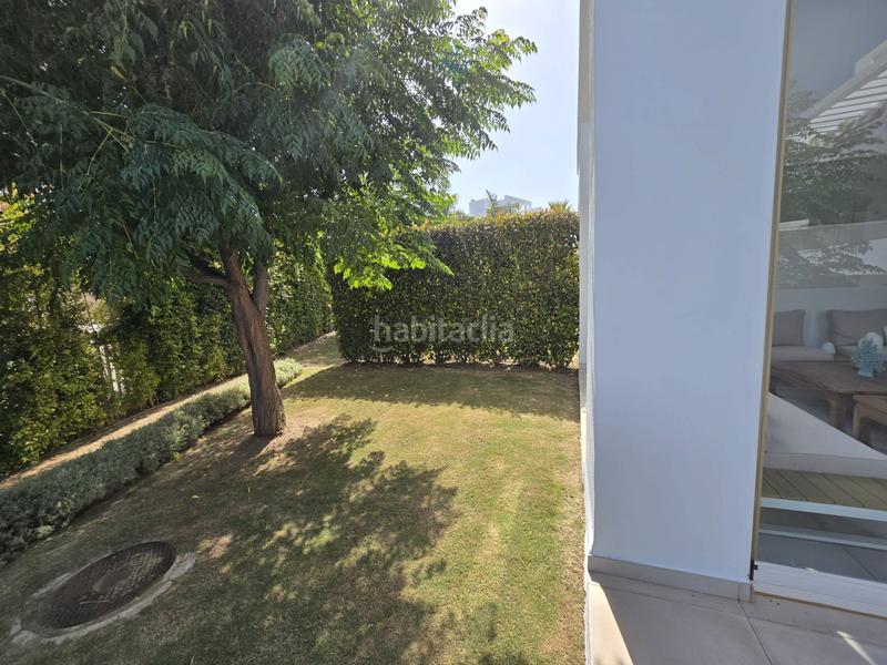 Foto a6f31439-2132-489b-ac5b-0b9f6ee75813. Piso se vende elegante piso en el paraíso barronal en Estepona