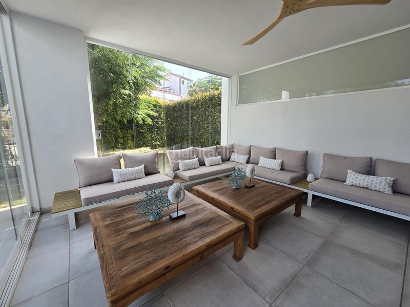 Foto b1fbf2ea-b9d8-49c4-919d-32b128507289. Piso se vende elegante piso en el paraíso barronal en Estepona